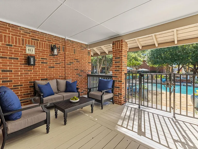 Oakhaven — Photo 20