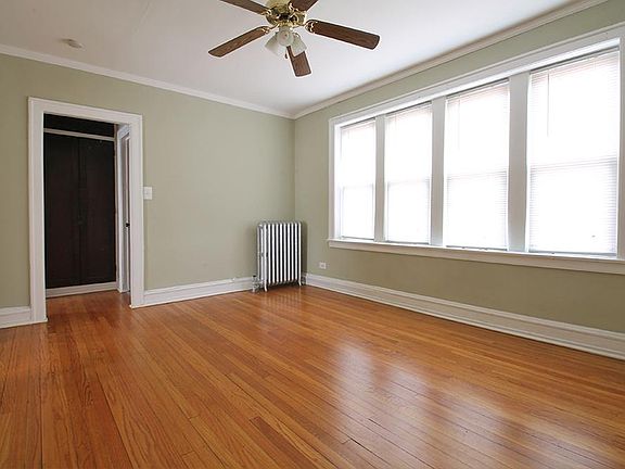 2nd image of 632 S Austin Blvd APT 1O