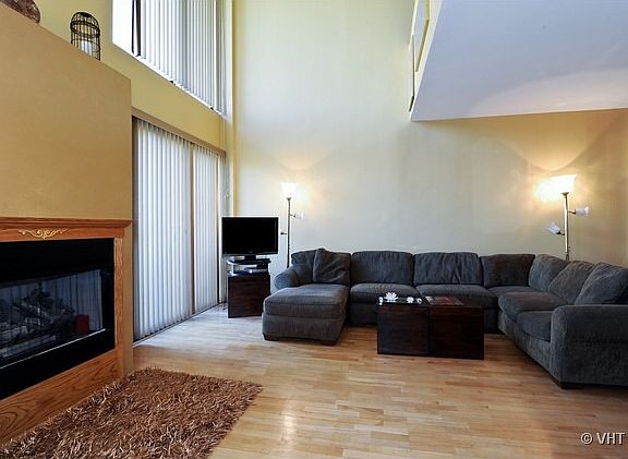 4th image of 2941 S Michigan Ave APT 502