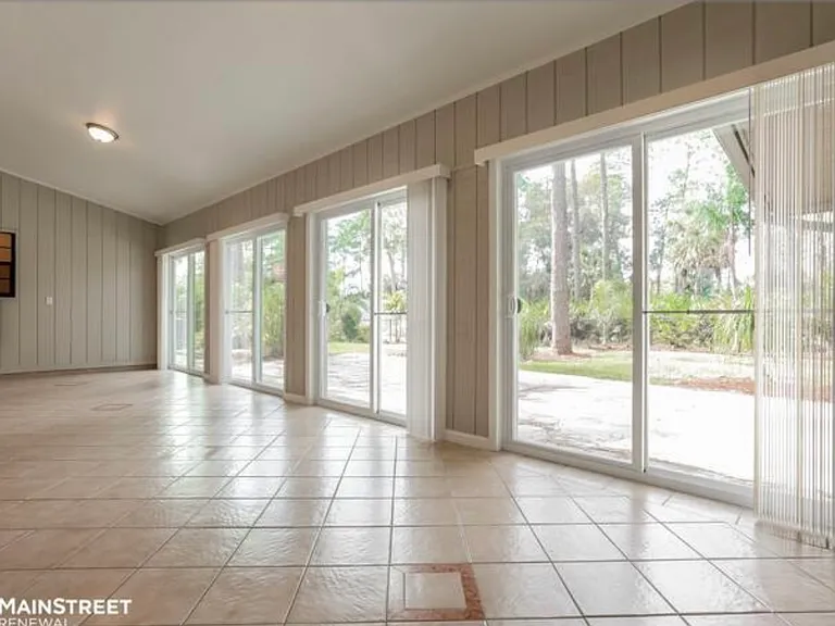 3241 Rogue St — Photo 9