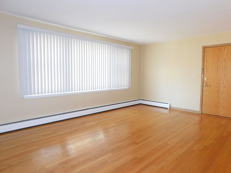 1st image of 6762 N Sauganash Ave #1
