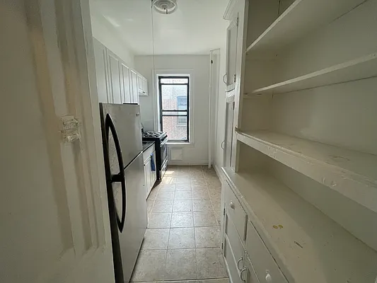 Rented by Contact Realty | media 16