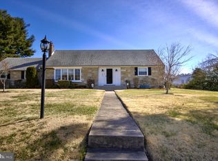 85 Radburn Rd, Huntingdon Valley, PA 19006