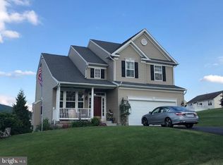 2911 Constellation Dr, Chambersburg, PA 17202