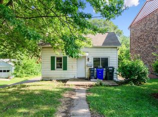 648 16th Ave SW, Cedar Rapids, IA 52404