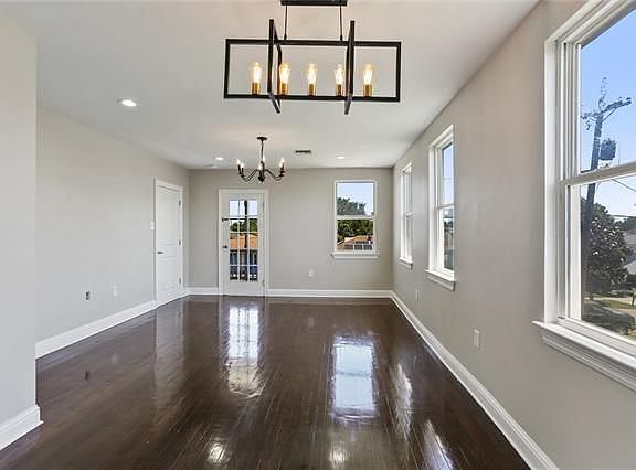 3rd image of 2318 Madrid St