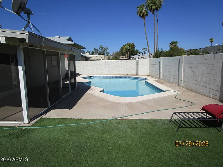1316 E Donner Dr — Photo 20