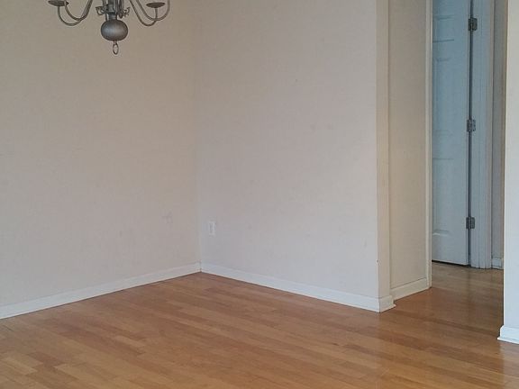 4th image of 2217 Arbor Vista