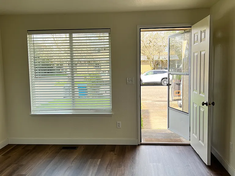 3670 Casteel St — Photo 4