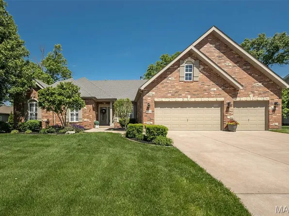 233 Fox Haven Dr, O'Fallon, MO 63368