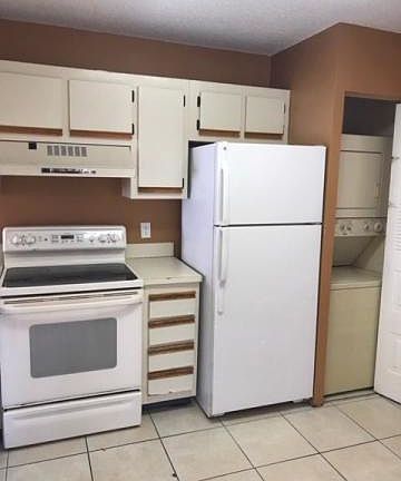 2nd image of 1282 The Pointe Dr