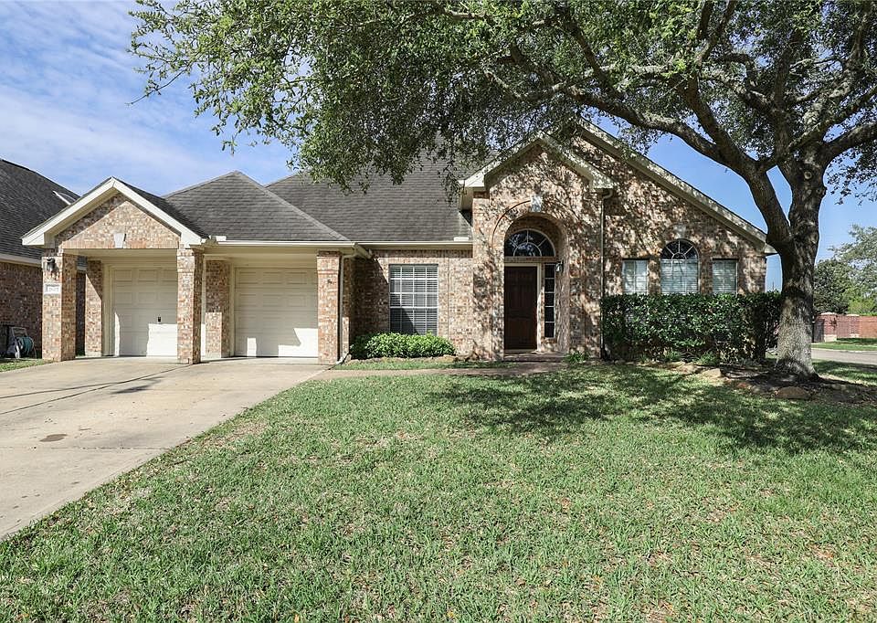 1st image of 2602 Parkbriar Ln