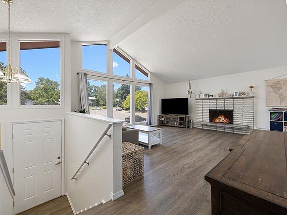 2nd image of 2132 Cascade Ave