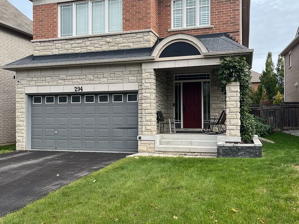 294 Ivy Jay Cres #BASEMT