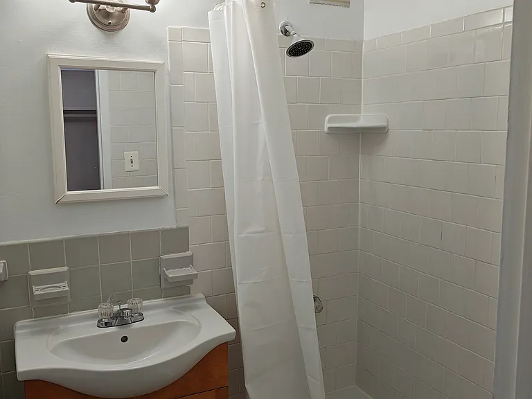 1021 Arlington Blvd #1101 — Photo 4