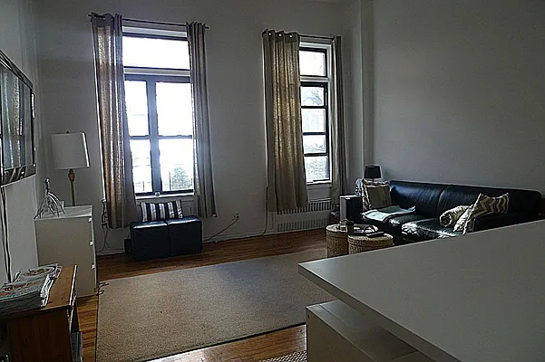 Rented by America Mecca Realty LLC | media 8