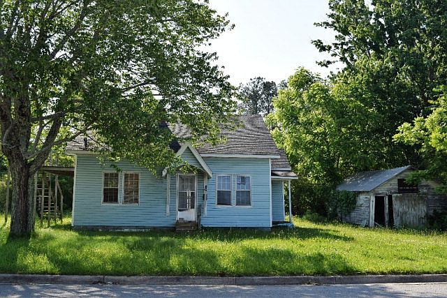 1st image of 117 Sycamore St