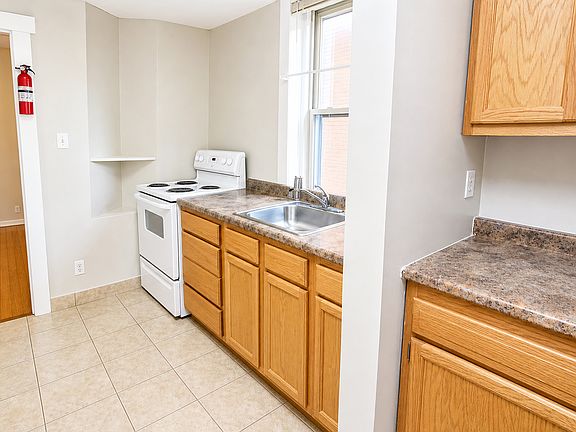 4th image of 326 Melwood Ave