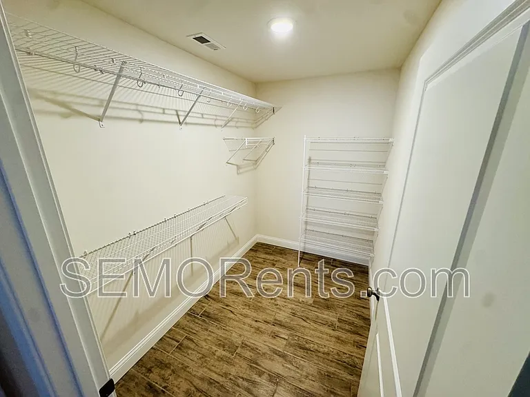3965 McKendree Crossing Dr #1 — Photo 9