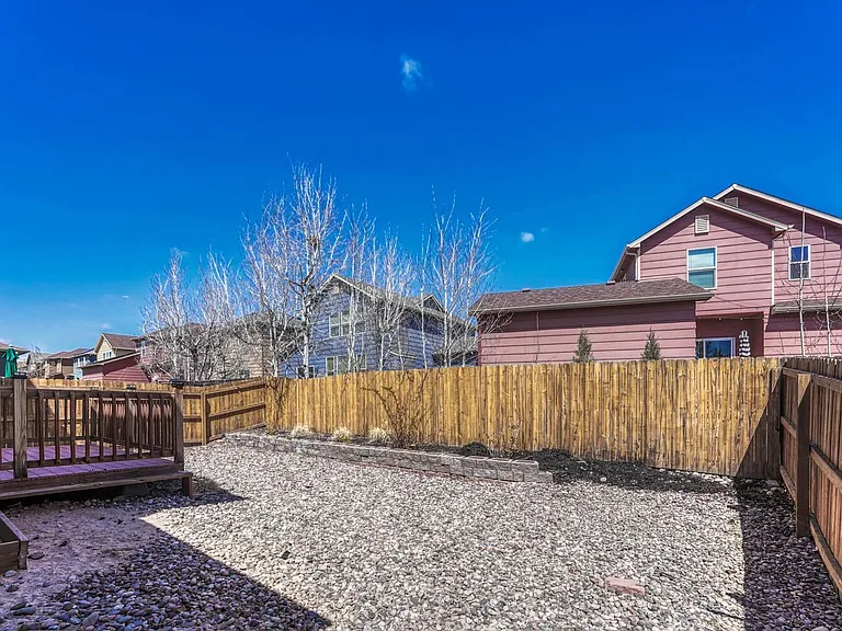 6442 Silverwind Cir — Photo 36