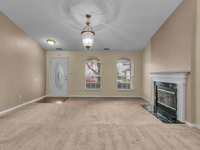 6748 Wimbledon Dr — Photo 24