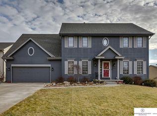 6303 N 155th Avenue Cir, Omaha, NE 68116