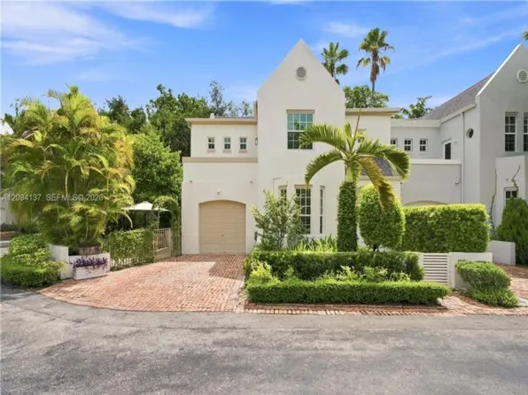 3141 Peachy St, Miami, FL