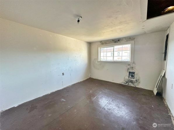 231 E Main Street, Mossyrock, WA 98564
