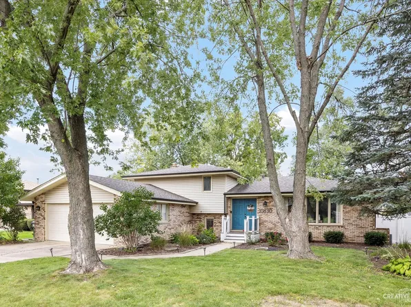 10830 3rd St, Mokena, IL 60448