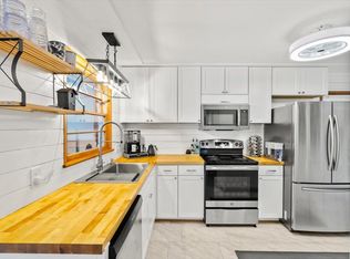 374 Hermitage Rd, Staunton, VA 24401