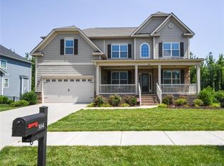 304 Golden View Dr, Waxhaw, NC 28173