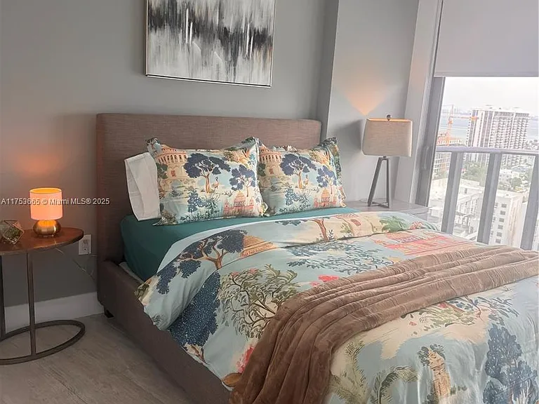 121 NE 34th St #1904 — Photo 19