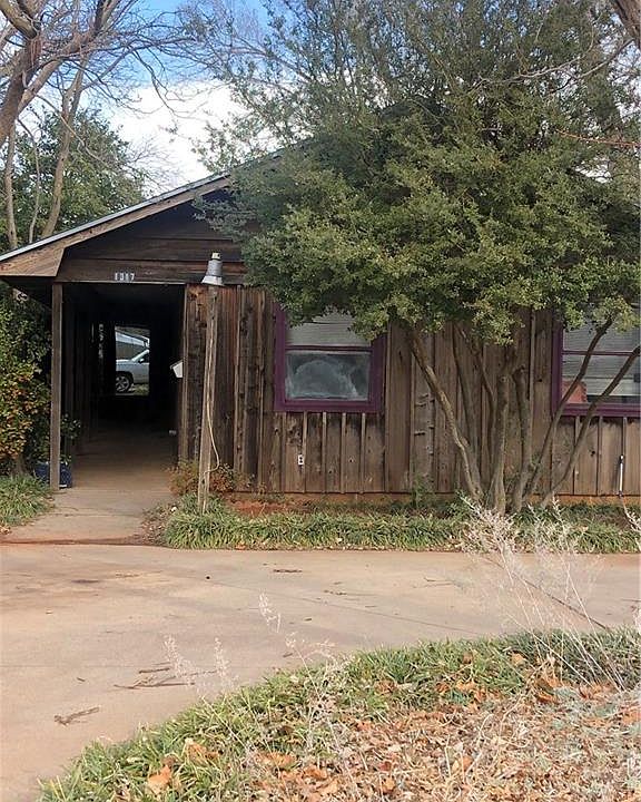 1st image of 1317 W Avenue B