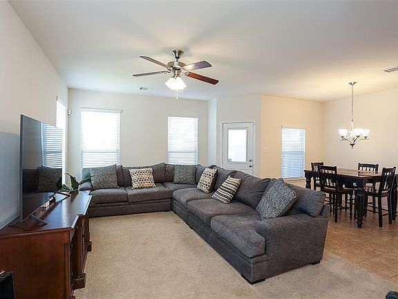 5th image of 8046 Villa Lago Ln
