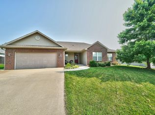 4905 Bullhead Ln, Columbia, MO 65202
