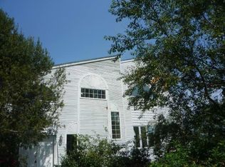 559 Bridgetown Rd #B, Saunderstown, RI 02874