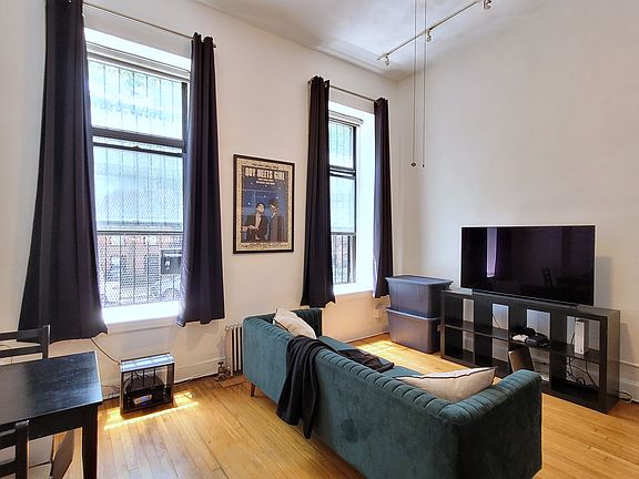 2nd image of 163 Lafayette Ave #2F