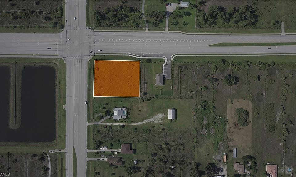2nd image of 3411 Everglades BLVD N