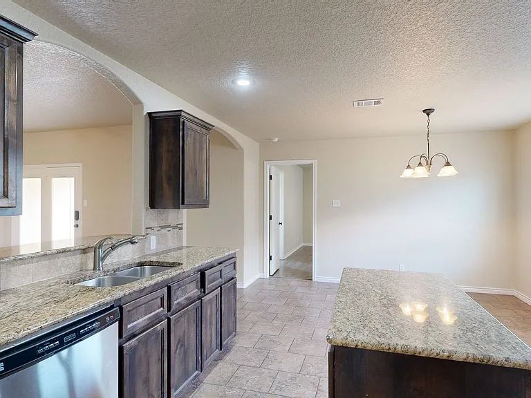 504 W Orion Dr — Photo 12