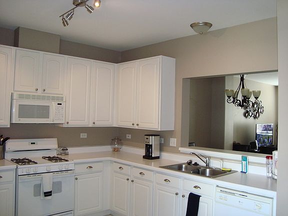 5th image of 1135 Andover Ct #1135
