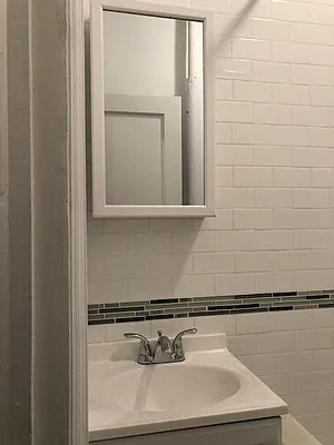 Rented by Alexiou Realty | media 8