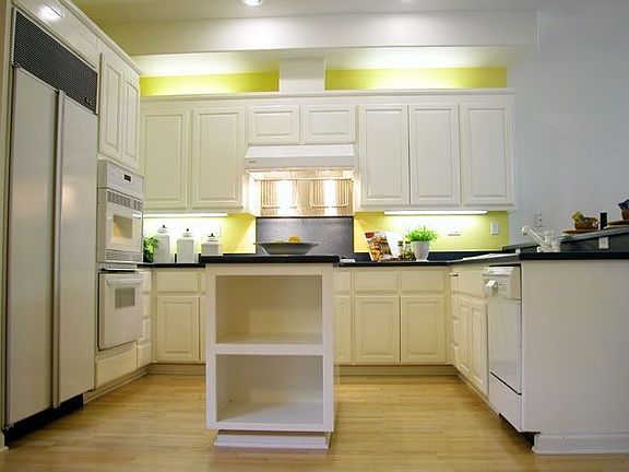 2nd image of 2209 Vizcaya Cir