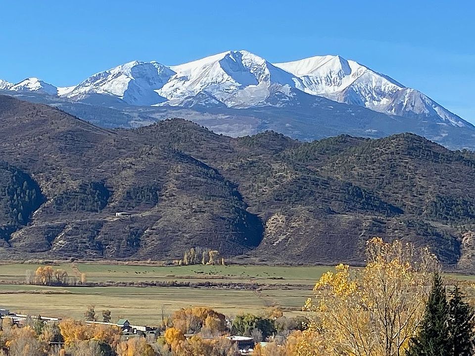 Unit 4 - Living Room View