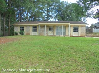 202 Myrtlewood Dr, Enterprise, AL 36330
