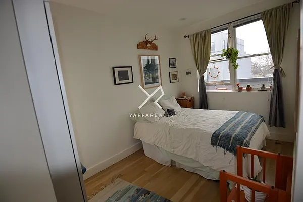 Rented by Yaffa Realty LLC | media 6