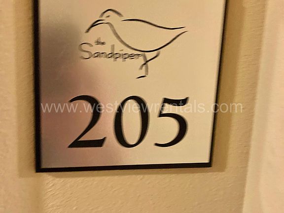 3rd image of 1010 Railroad Ave #10523354