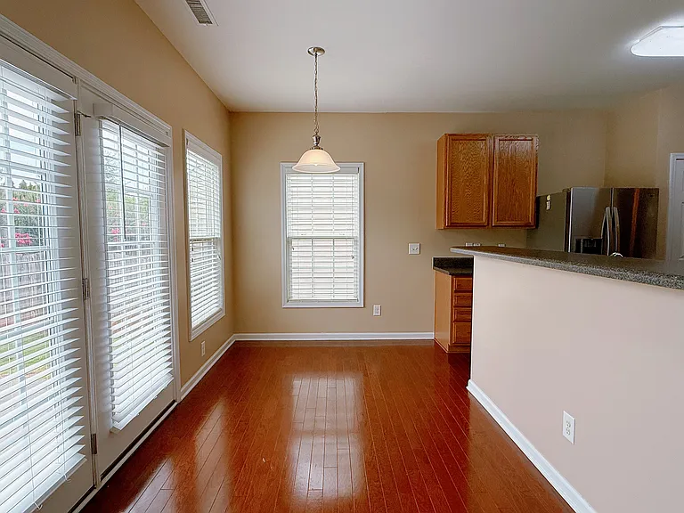 225 Arctic Ridge Way — Photo 11