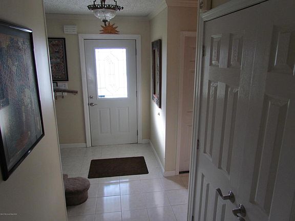 2nd image of 83 Cresci Blvd