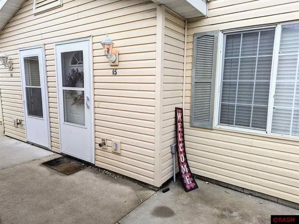 915 7th St APT 15, Jordan, MN 55352