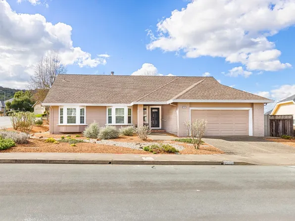 5984 Stone Bridge Road, Santa Rosa, CA 95409